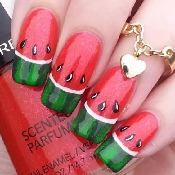 瓜哥吃瓜美甲图片